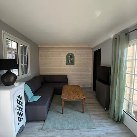 Maison Easy Peazy Et Commerces A Pied